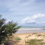 2 Bedroom Awesome Apartment In La Tranche Sur Mer