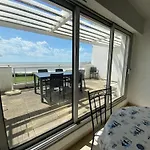 Appartement Moderne Avec Terrasse Et Garage A Royan - Fr-1-494-65