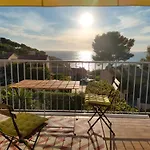 Appartement Avec Terrasse Vue Mer, Proximite Plage, Place Parking