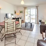 2 Bedroom Cozy Home In Aigues-Mortes