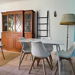 Appart Sur La Plage Pied Dans L Eau Avec Terrasse Jardin Vue Sur Le Bassin Depuis La Terrasse , Parking