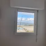 Studio Vue Mer Face A La Plage
