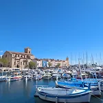 Spacious Apartment La Ciotat Old Town