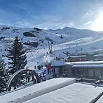 Appartement Residence Chanteneige Les Menuires Centre Croisette Au Pieds Des Pistes