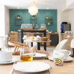 Hotel Barnea
