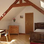 3 Bedroom Amazing Home In Plouha