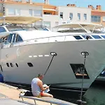 Gorgeous Home In Le Grau Dagde