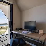 Holiday Home Men Meur - Gul100 By Interhome