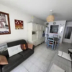 Appartement T3 A 150M De La Plage, Proche Centre, Avec Garage Et Loggia - Les Sables D'Olonne - Fr-1-92-562
