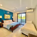 Paradores De Vigan