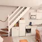 Maison Charmante A Vias + Piscine Partagee