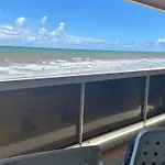 Appartement Bord De Mer Avec Balcon Et Parking - Fr-1-652-28