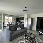 Nice Apartment At 2 Min Walk From The Beach