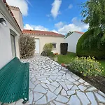 Maison Spacieuse A Olonne-Sur-Mer Avec Jardin Clos, Proche Plages Et Commerces, Ideale Familles - Fr-1-197-560