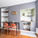 Appartement Spacieux Et Elegant Avec Jardin
