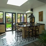Maison De Style Cabane A 400M Du Bassin