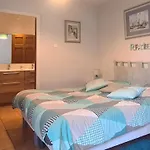 Appartement T3 Avec Stationnement Et Terrasse, Pres Du Centre De Collioure - Fr-1-309-443