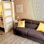 Magnifique Studio Avec Piscine Et Jardin
