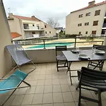 Appartement T2 A St Jean De Monts Avec Balcon Et Parking Prive - Fr-1-324A-67