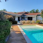 Villa Piscine Chauffee Dans Un Ecrin De Verdure