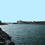 Single Fin Hotel & Lodge
