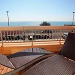 Logis Hotel Restaurant Le Mirador
