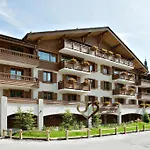 Au Coeur Du Village