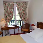 Hostellerie De La Motte Jean