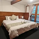 The Jungle House - Hakuba