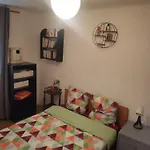 Big Ground Floor 2 Bedrooms Flat In A Quiet Building & Neighborghood