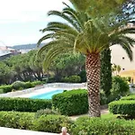Bel Appartement Fraichement Renove Au Cap