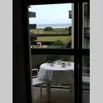 Spacious Apartment In Front Of The Sea