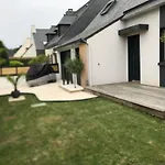 Villa Larmor-Plage 8 Personnes Avec Piscine