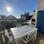 Pavillon 2 Pieces + Mezzanine A Port Leucate, 6 Pers, Parking, Proche Plage - Fr-1-81-64
