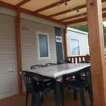 Mobil Home Moderne Neuf Et Ultra Equipe De 6 A 8 Couchages