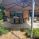 V 58 Villa De Luxe