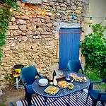 Maison De Village Avec Jardin A 3 Km Des Plages.