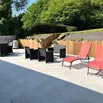 Aux Portes De La Hougue