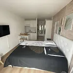Studio Renove Au Centre Port, A 2 Min Des Commodites Et Proche Plage - Fr-1-723-154