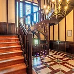 Apartment Marie Antoinette-1 By Interhome