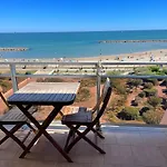 Front De Mer T2 Palavas Les Flots Direct Plage