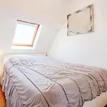 Apartment Marie Antoinette-2 By Interhome