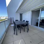 Appartement Moderne Avec Terrasse Et Garage A Royan - Fr-1-494-65
