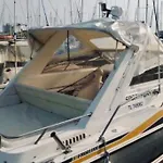 Bateau A Quai