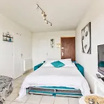 Appartement Familial Proche Plage Avec Balcon Et Parking A Merville-Franceville-Plage - Fr-1-788-3