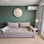 Studio Vue Mer Avec Piscine Et Terrain De Tennis
