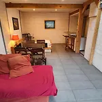 Le Studio Rustique Du Bassin