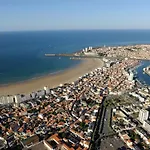 Appartement T2 Avec Garage A 800M De La Plage Et 600M Des Commerces, Les Sables-D'Olonne - Fr-1-92-593