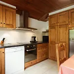 Appartement 3 Chambres, Lumineux, Proche Des Pistes, Wifi, Parking Inclus - Fr-1-304-150