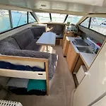 Nuit Insolite Sur Un Bateau Linge Et Menage Inclus - Boat Paradise La Rochelle